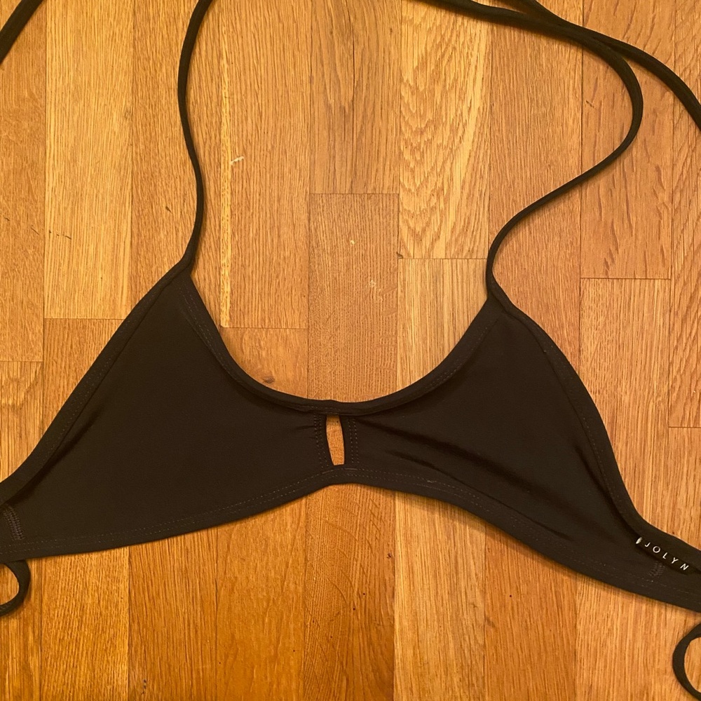 NWOT Jolyn Black Vent Top